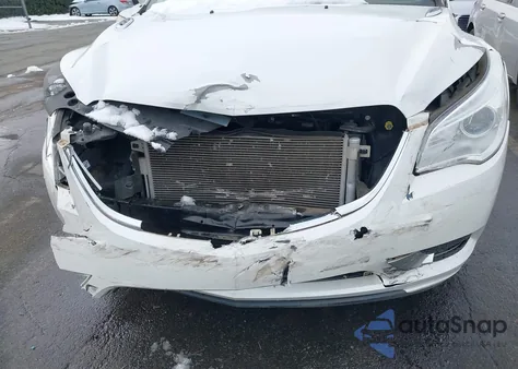 2017 Buick Enclave Leather z USA, uszkodzony, nr VIN 5GAKRBKD8HJ170821